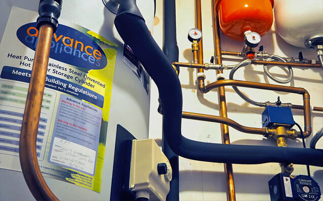 https://leedervillehotwater.com.au/uploads/2025/06/electric-hot-water-system-72670.jpg
