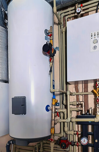https://leedervillehotwater.com.au/uploads/2025/06/hot-water-installs-34383.jpg
