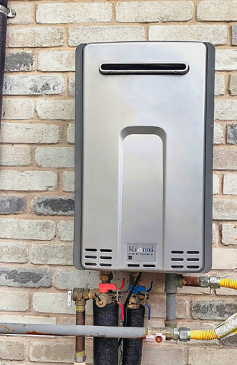 https://leedervillehotwater.com.au/uploads/2025/06/instant-hot-water-systems-48570.jpg