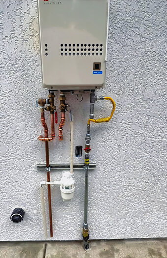 https://leedervillehotwater.com.au/uploads/2025/06/thermostatic-water-systems-62598.jpg